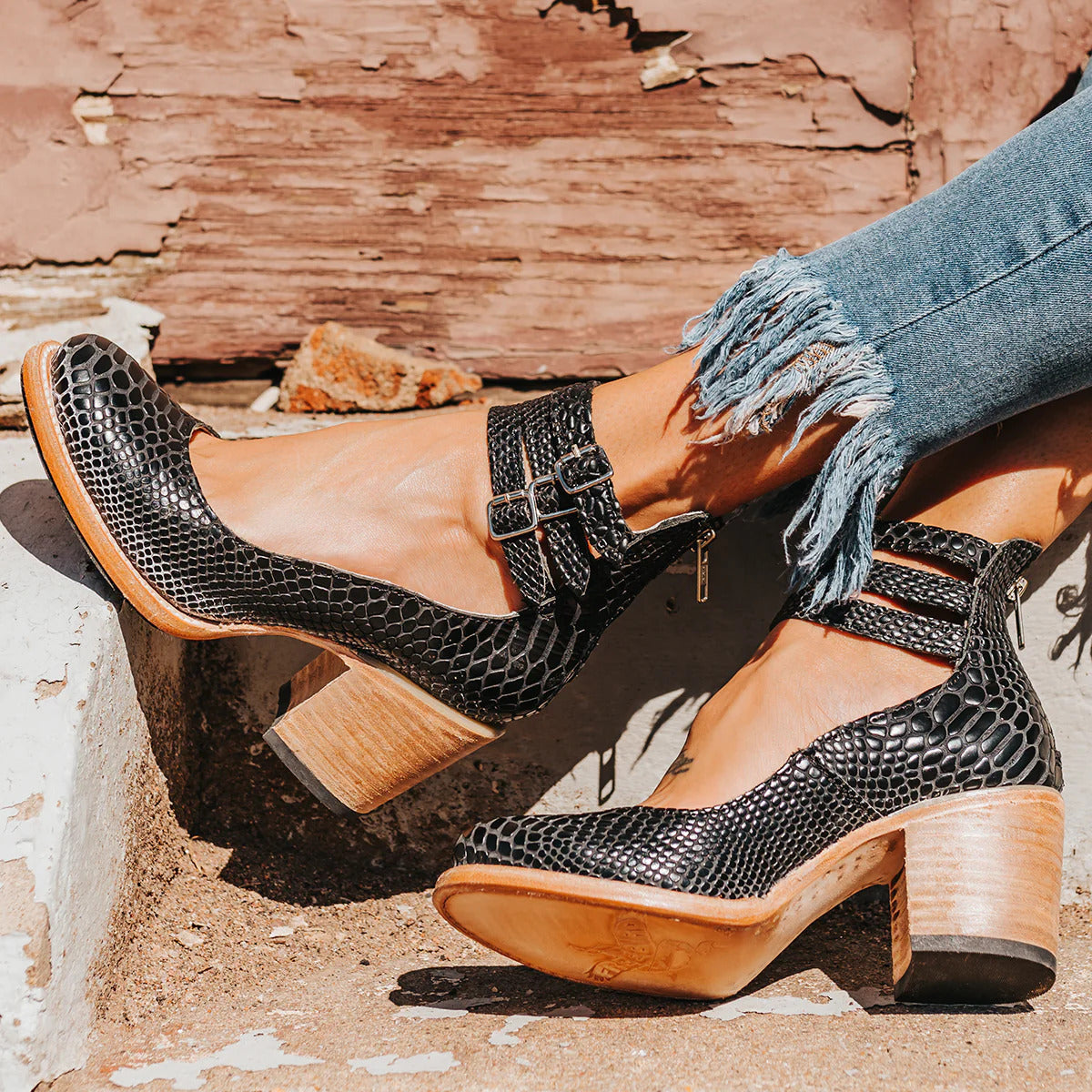 Classic open-toe comfort sandals for women | Verona -6