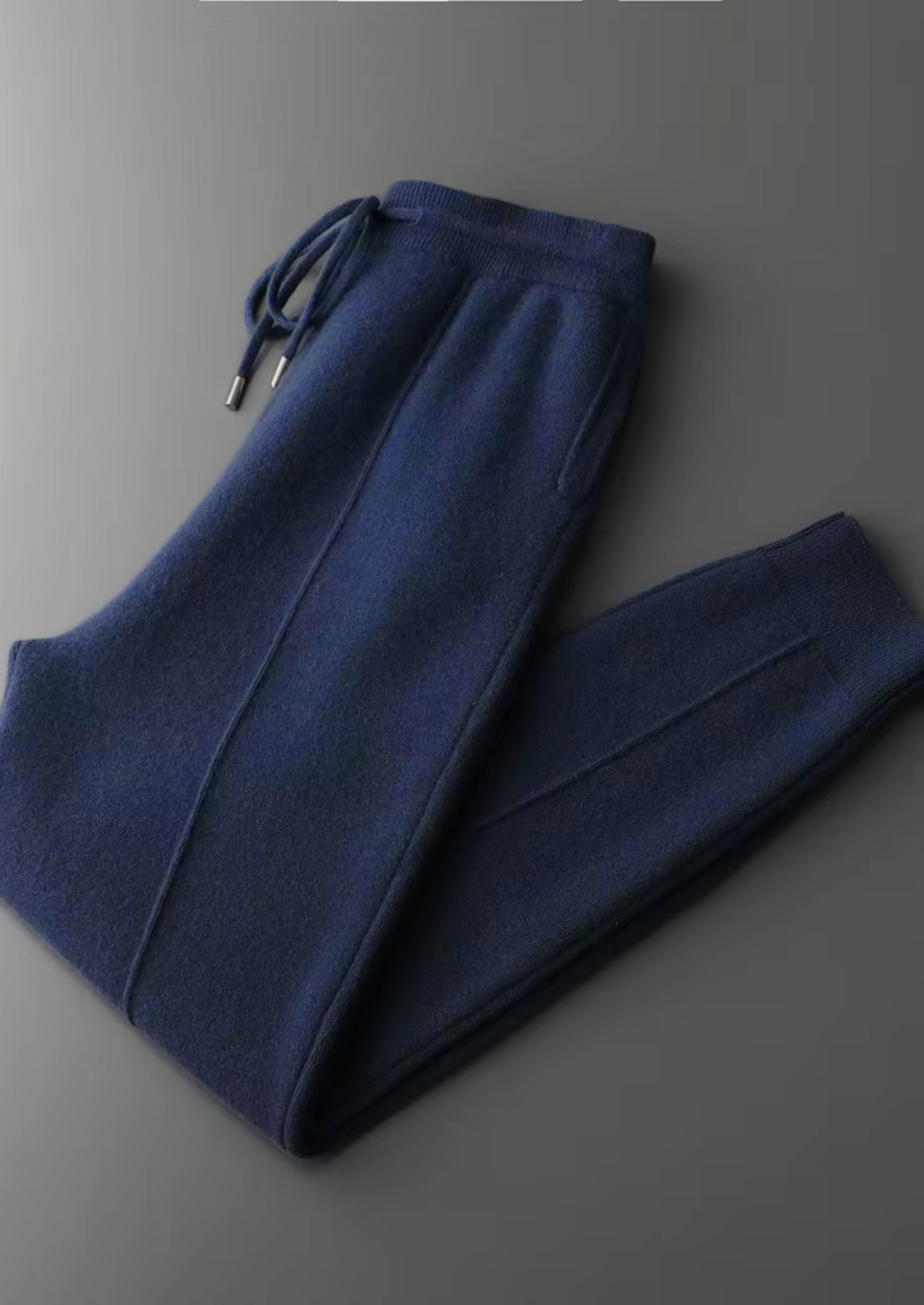 Classic tailored two-piece suit for men -15