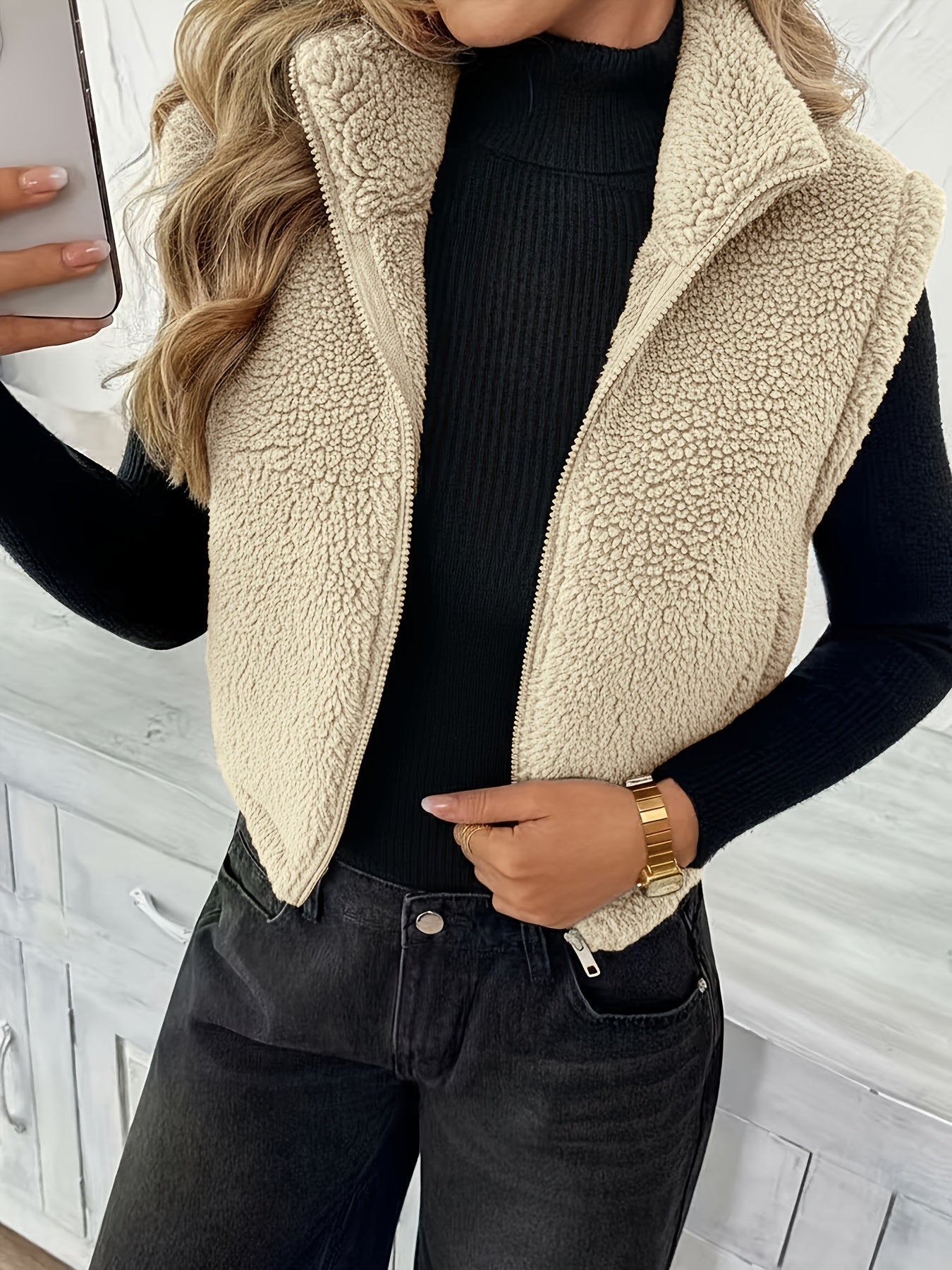 Stylish sleeveless teddy fleece gilet for women | Delia -5
