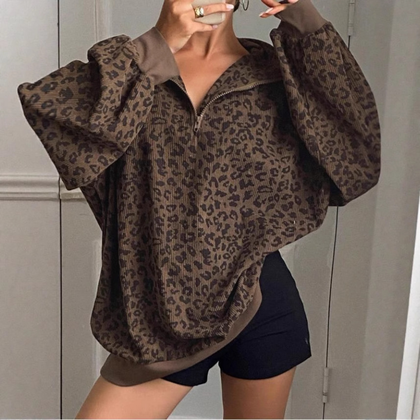 Cosy Leopard Print Sweatshirt Trendy For Women | Velmira