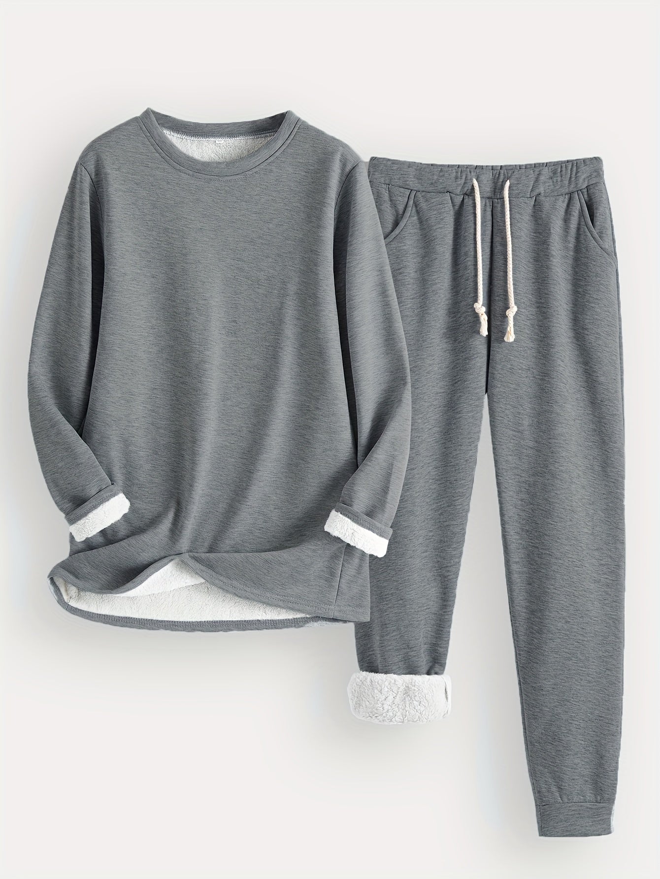 Relaxed Two Piece Lounge Set Stylish for Women | Mireya