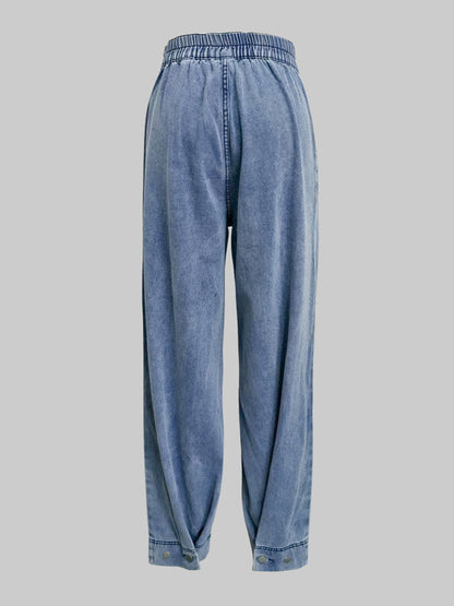 Loose buttoned zip solid denim jean trousers for women - 5