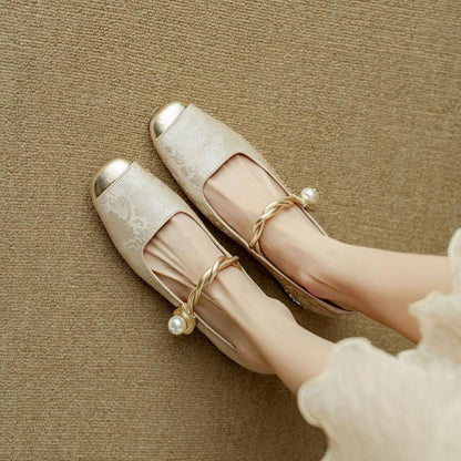 Elegant classic everyday pumps for women | Naila - 15