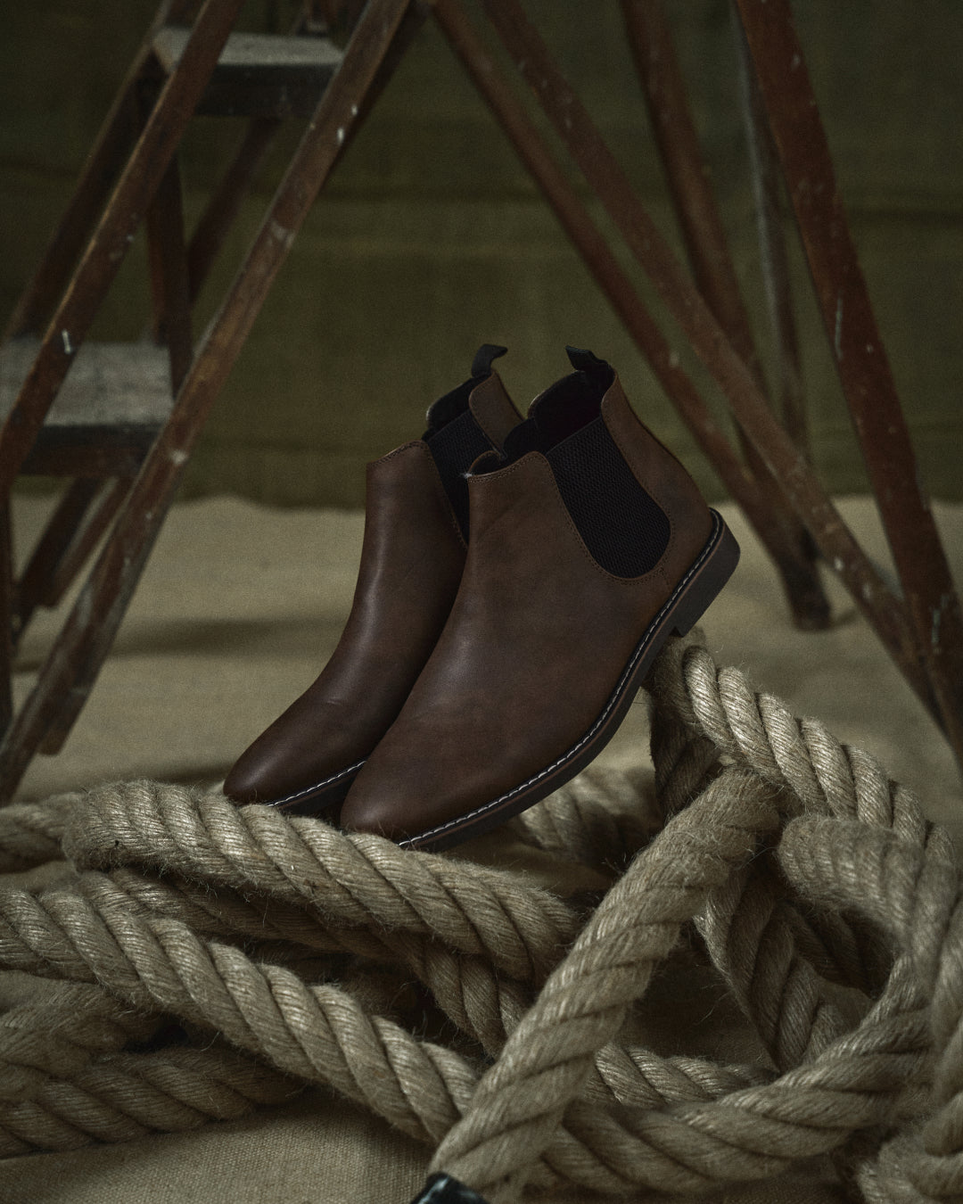 Classic leather chelsea boots for men | Ridgeway - 5