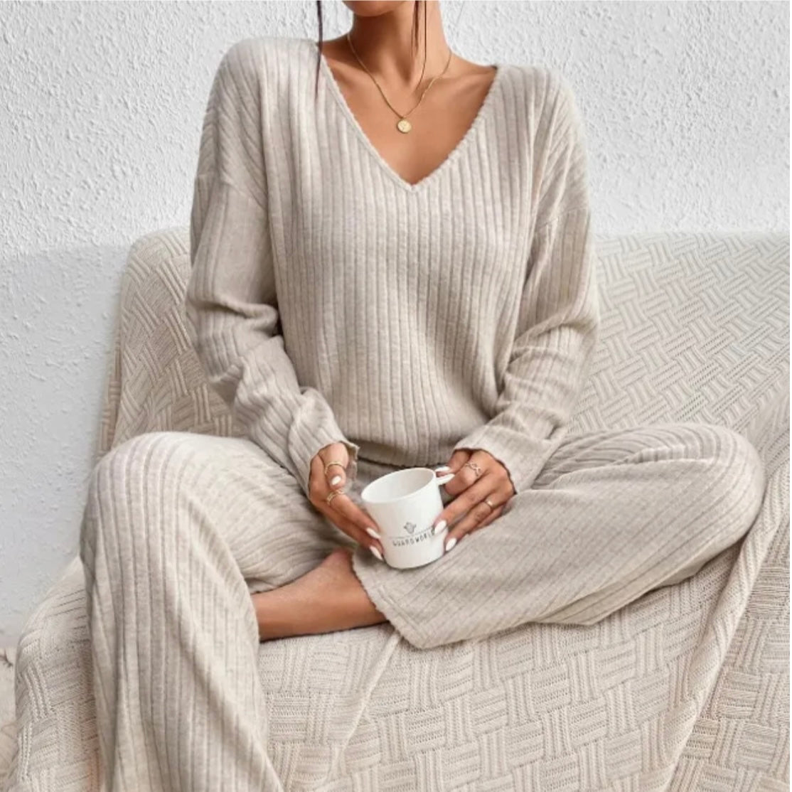 Relaxed Ribbed Two Piece Lounge Set Stylish For Women | Mireva