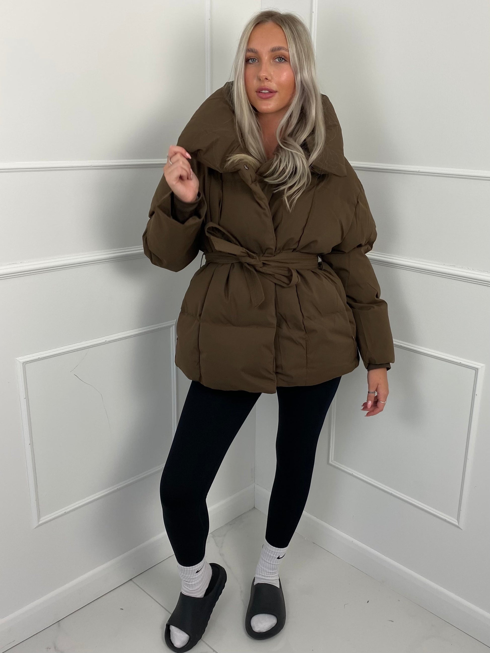 Warm short belted puffer jacket for women | KARLY - 3