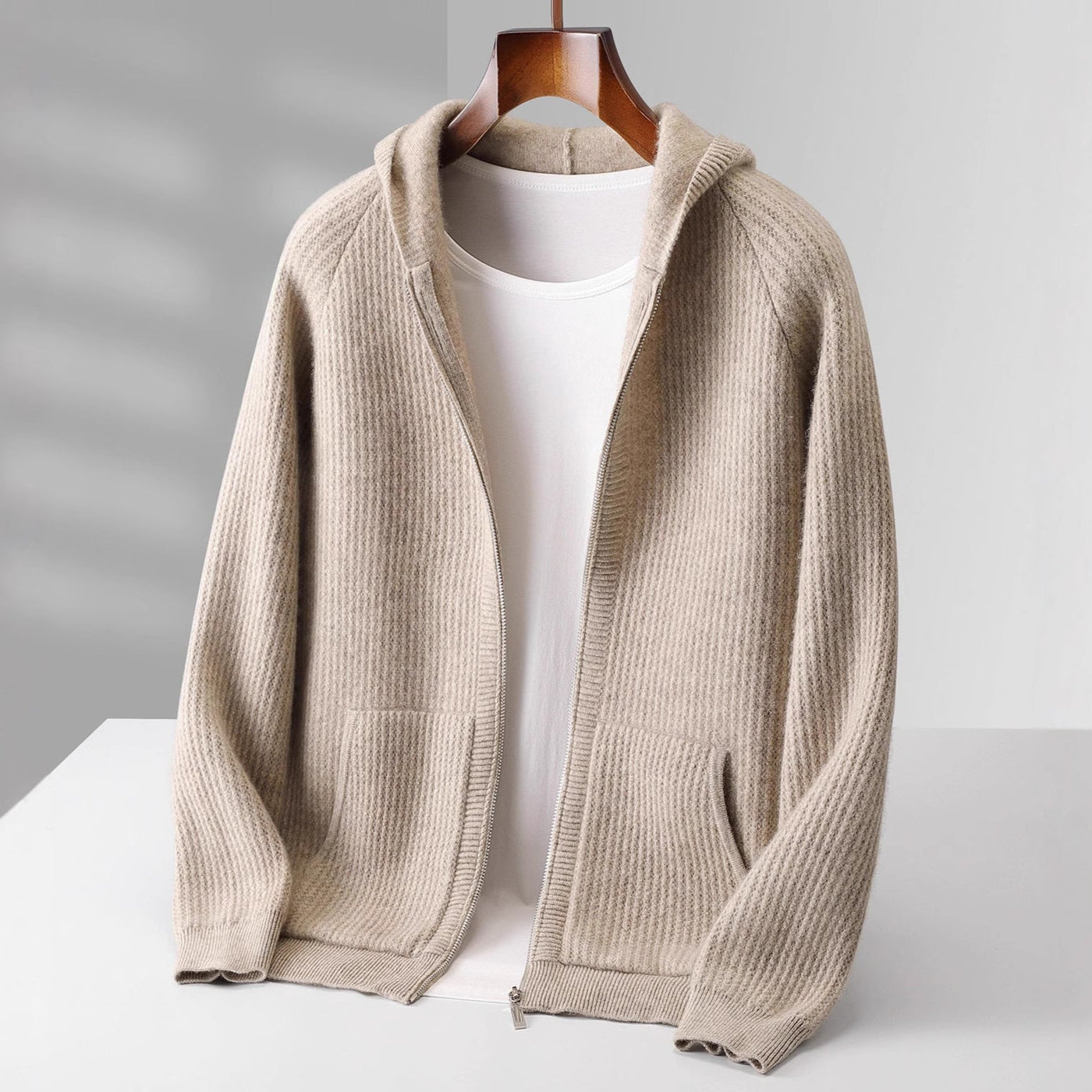 Refined Zip Hoodie Trendy for Men | Matteo