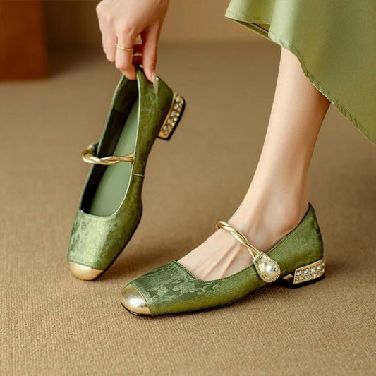 Elegant classic everyday pumps for women | Naila - 1