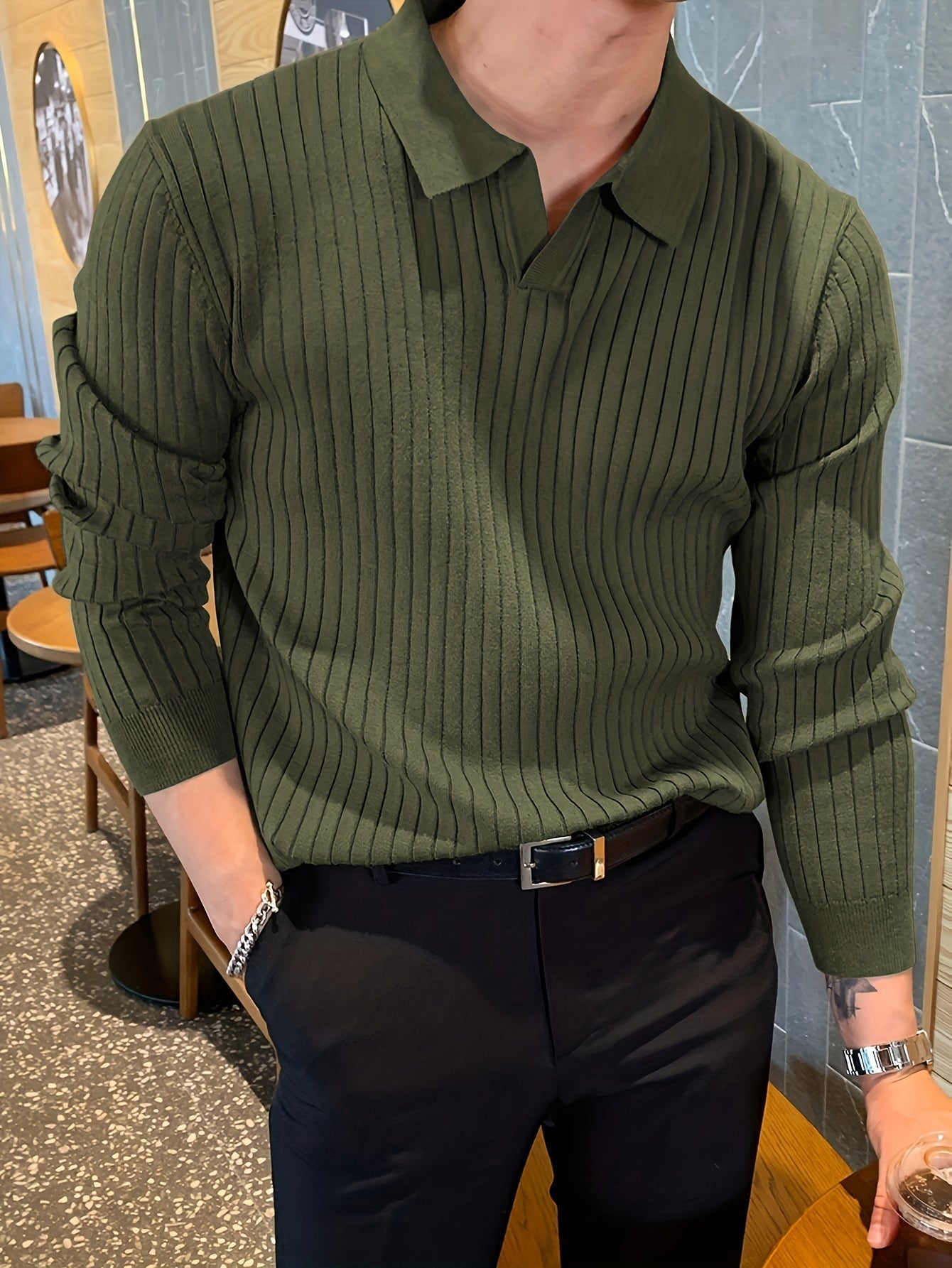 Classic V-neck knit sweater for men -5