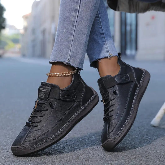 Comfortable everyday orthopaedic support trainers for women | Éva -1