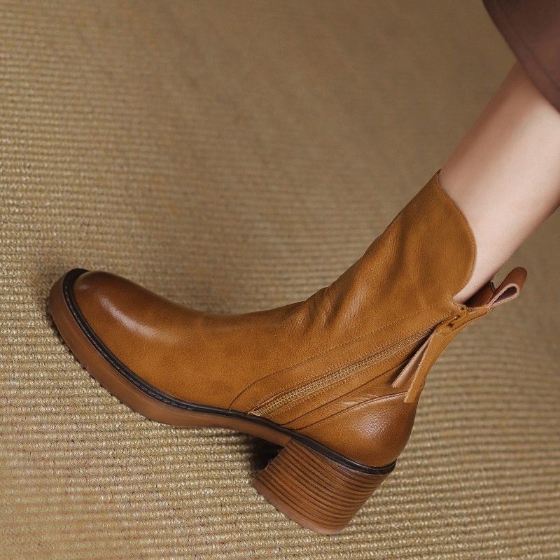 Elegant leather ankle boots for women | Grazia - 10