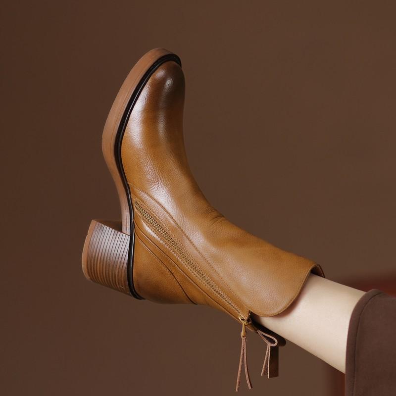 Elegant leather ankle boots for women | Grazia - 8