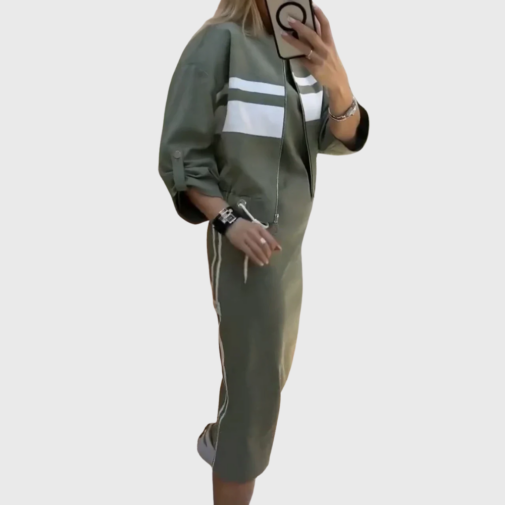 Elegant relaxed two-piece set for women - 3