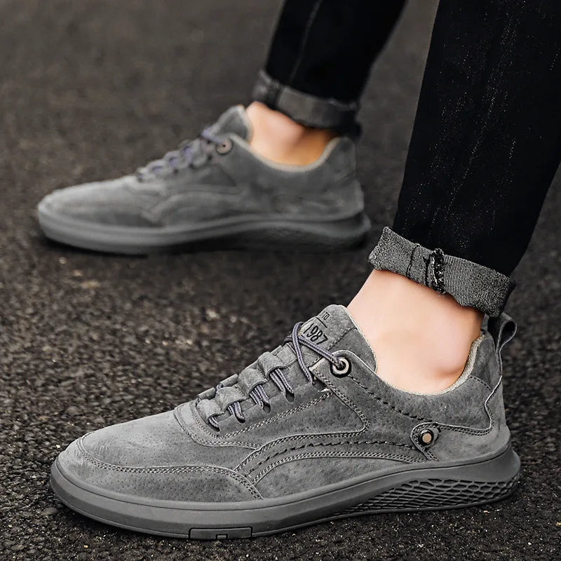 Classic suede casual trainers for men | 1987 - 2