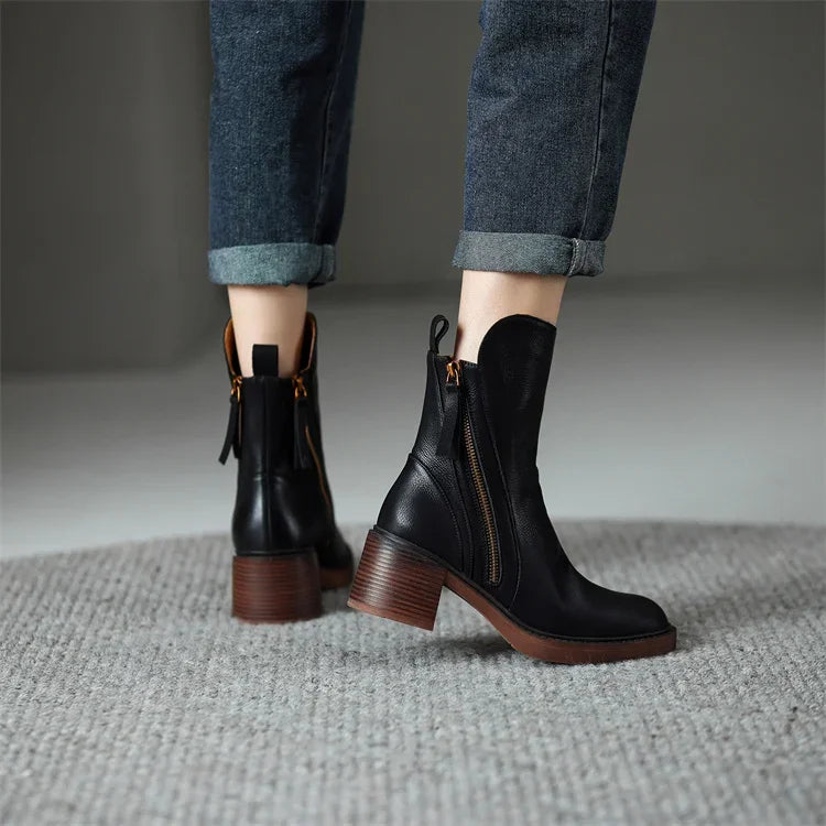 Elegant leather ankle boots for women | Grazia - 3