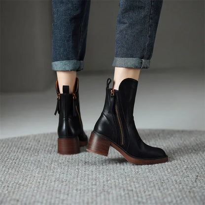 Elegant leather ankle boots for women | Grazia - 3