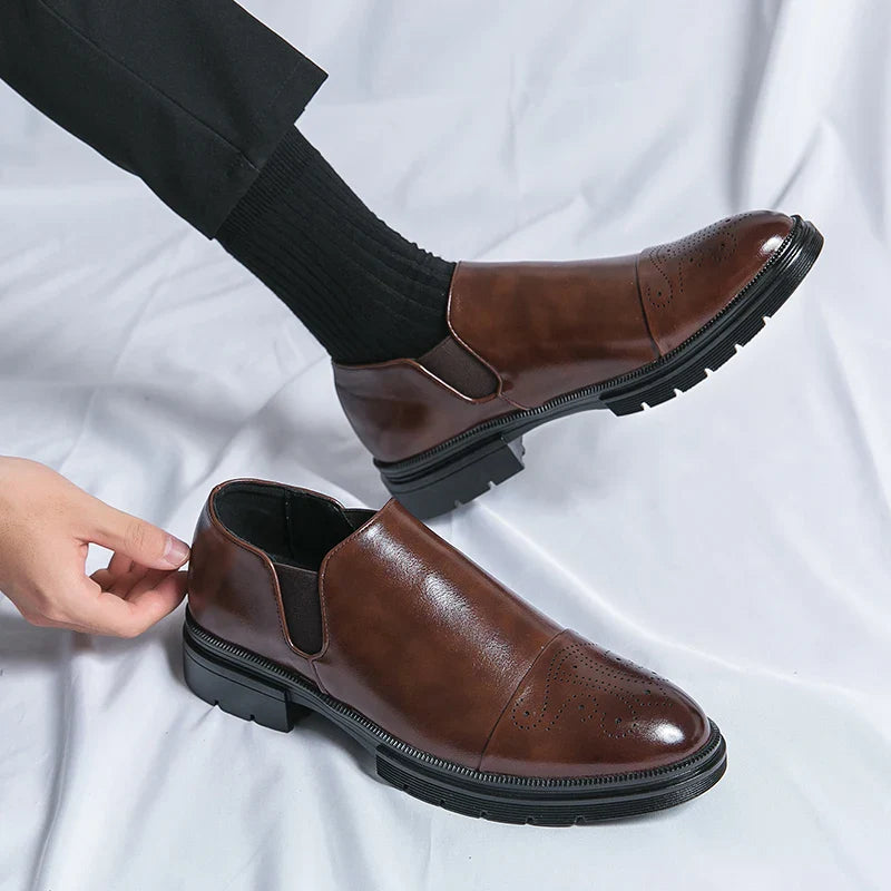 Comfortable classic everyday shoes for men | Cortas - 12