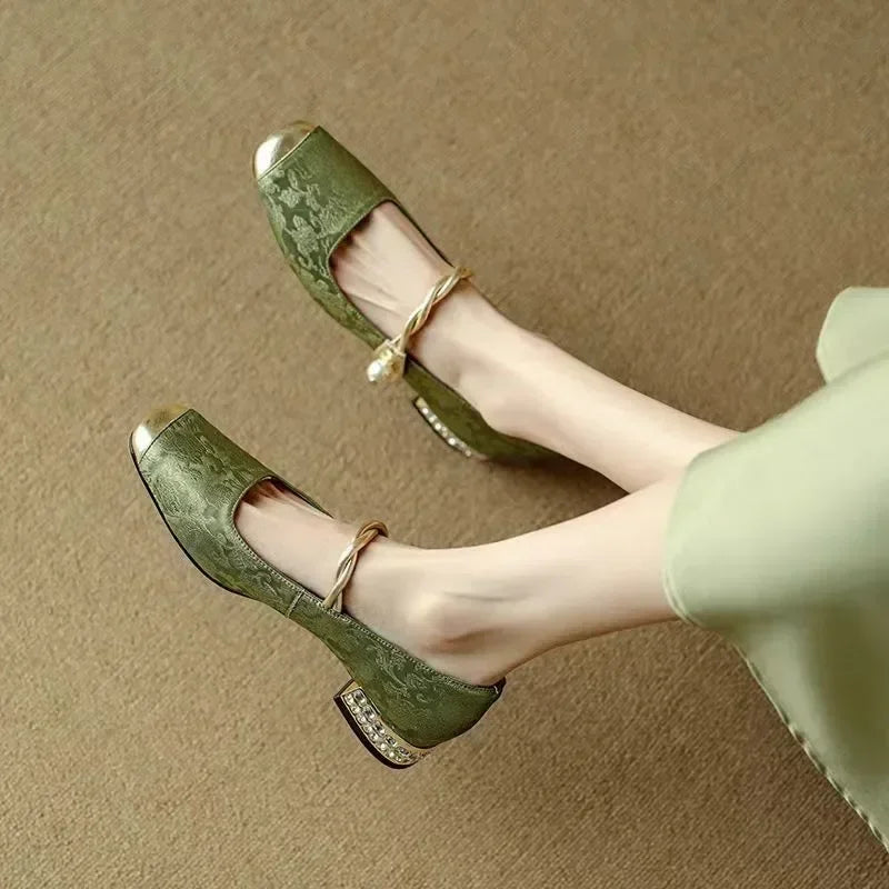 Elegant classic everyday pumps for women | Naila - 3