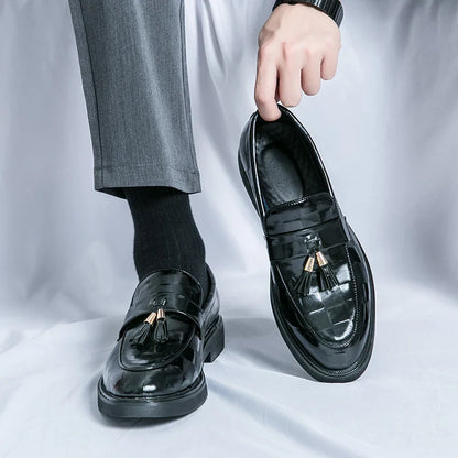 Classic leather slip-on loafers for men | Lorenzo - 10