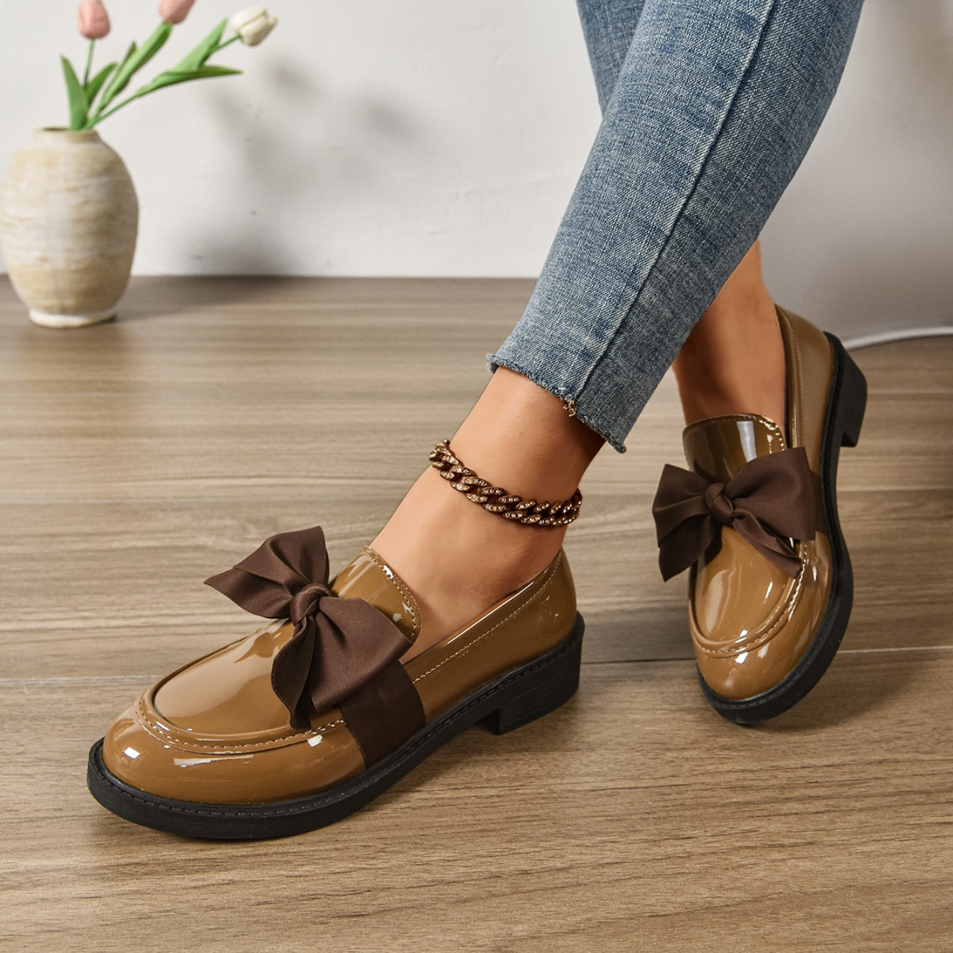 Comfortable classic everyday shoes for women | Ayora - 2