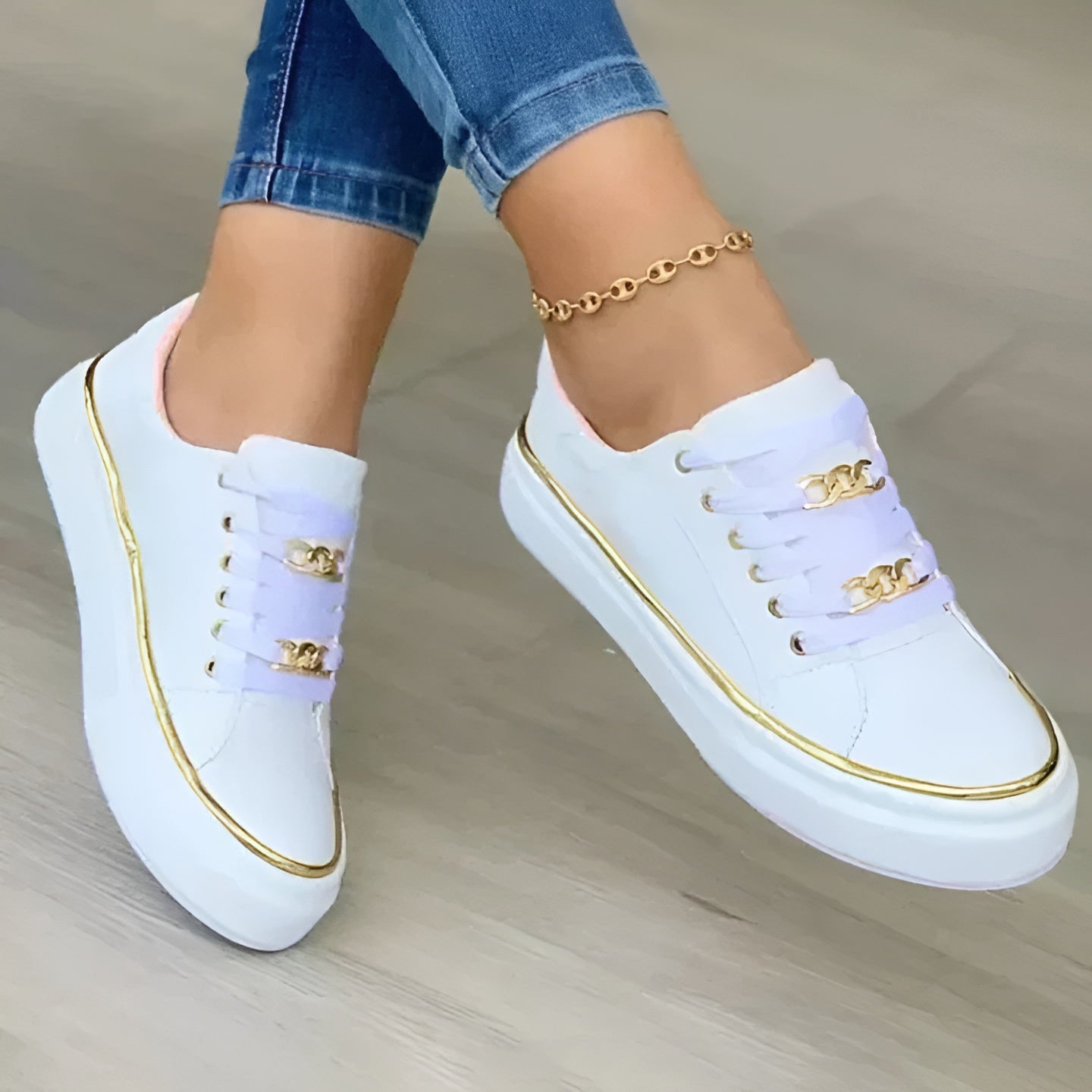 Stylish low-top everyday trainers for women | Aveline -2