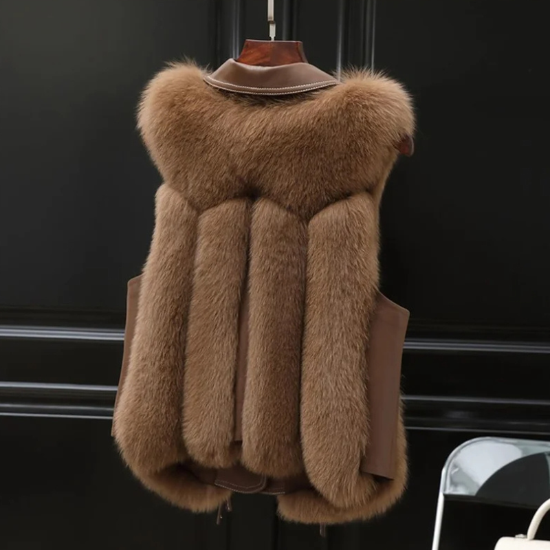 Elegant everyday faux fur sleeveless vest for women | Nereida -7