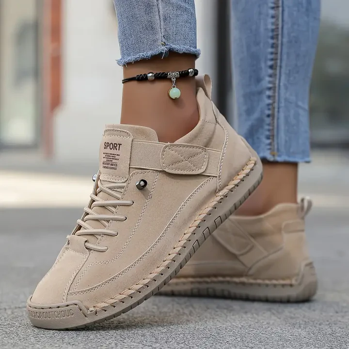 Lightweight orthopedic everyday trainers for women | Meya - 1