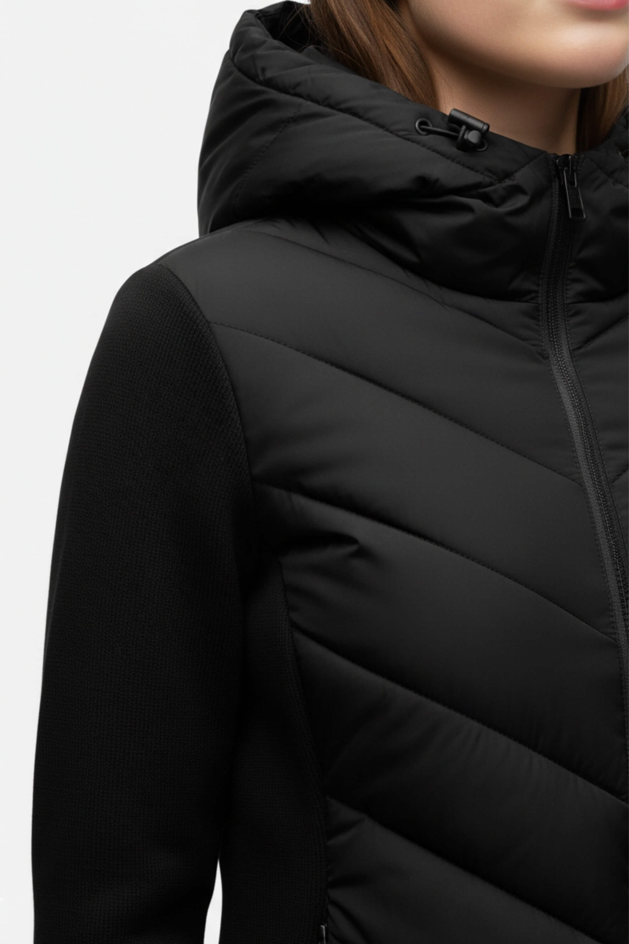 Hooded puffer jacket with clean silhouette for women | Caurelle