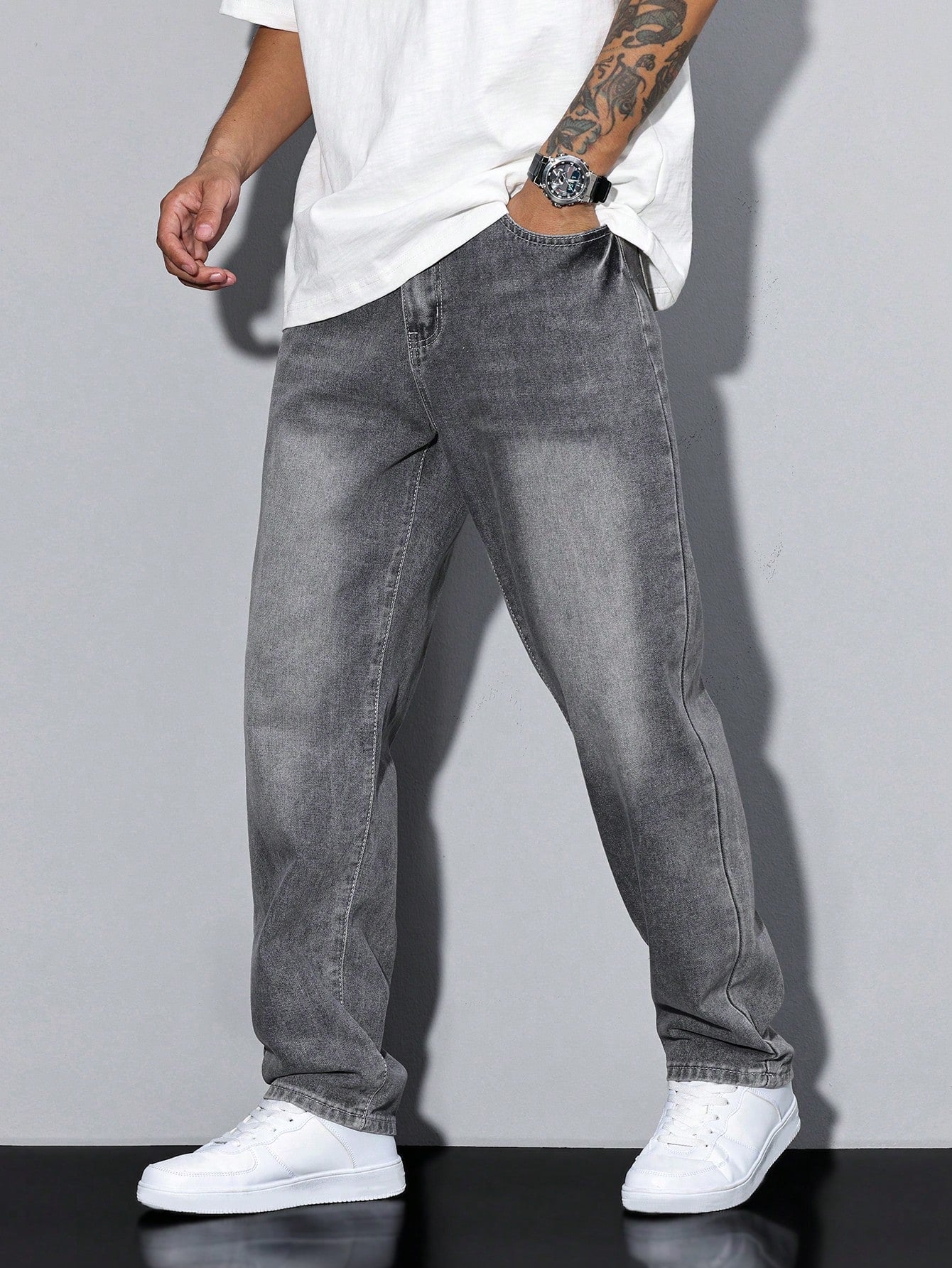 Relaxed wide-leg casual jeans for men - 1
