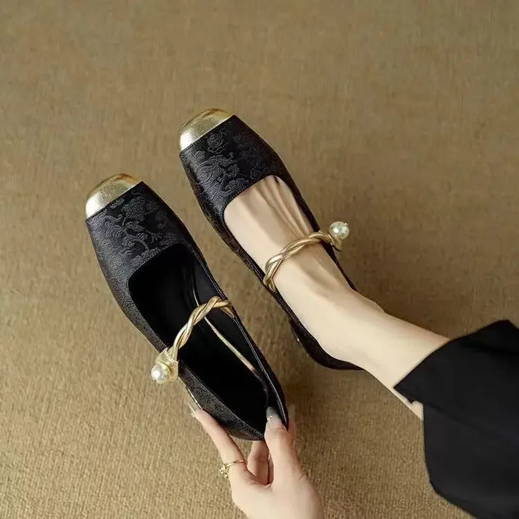 Elegant classic everyday pumps for women | Naila - 10