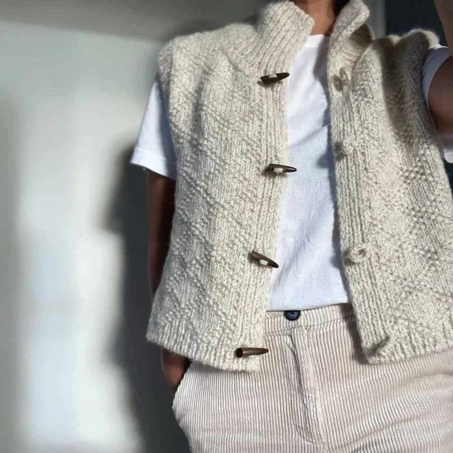 Warm padded sleeveless gilet for women - 2