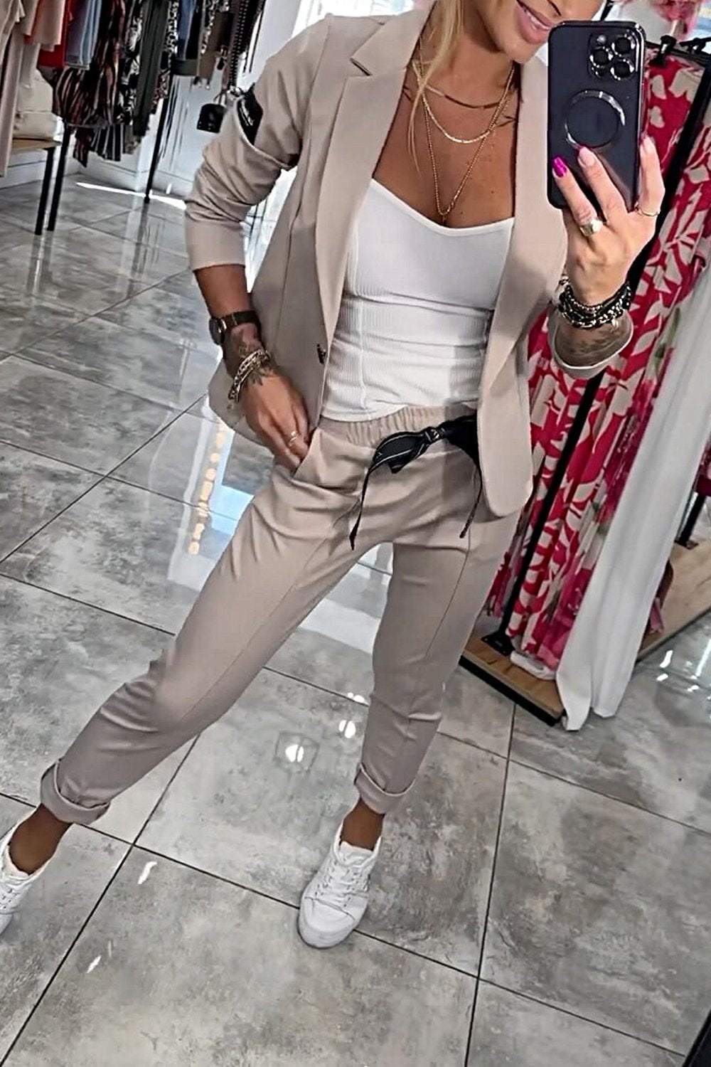 Elegant relaxed two-piece set for women | Fenna - 1