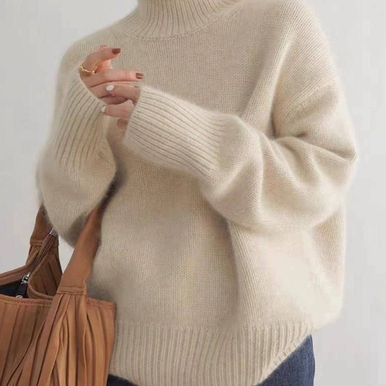 Soft luxurious cashmere turtleneck sweater for women - 4