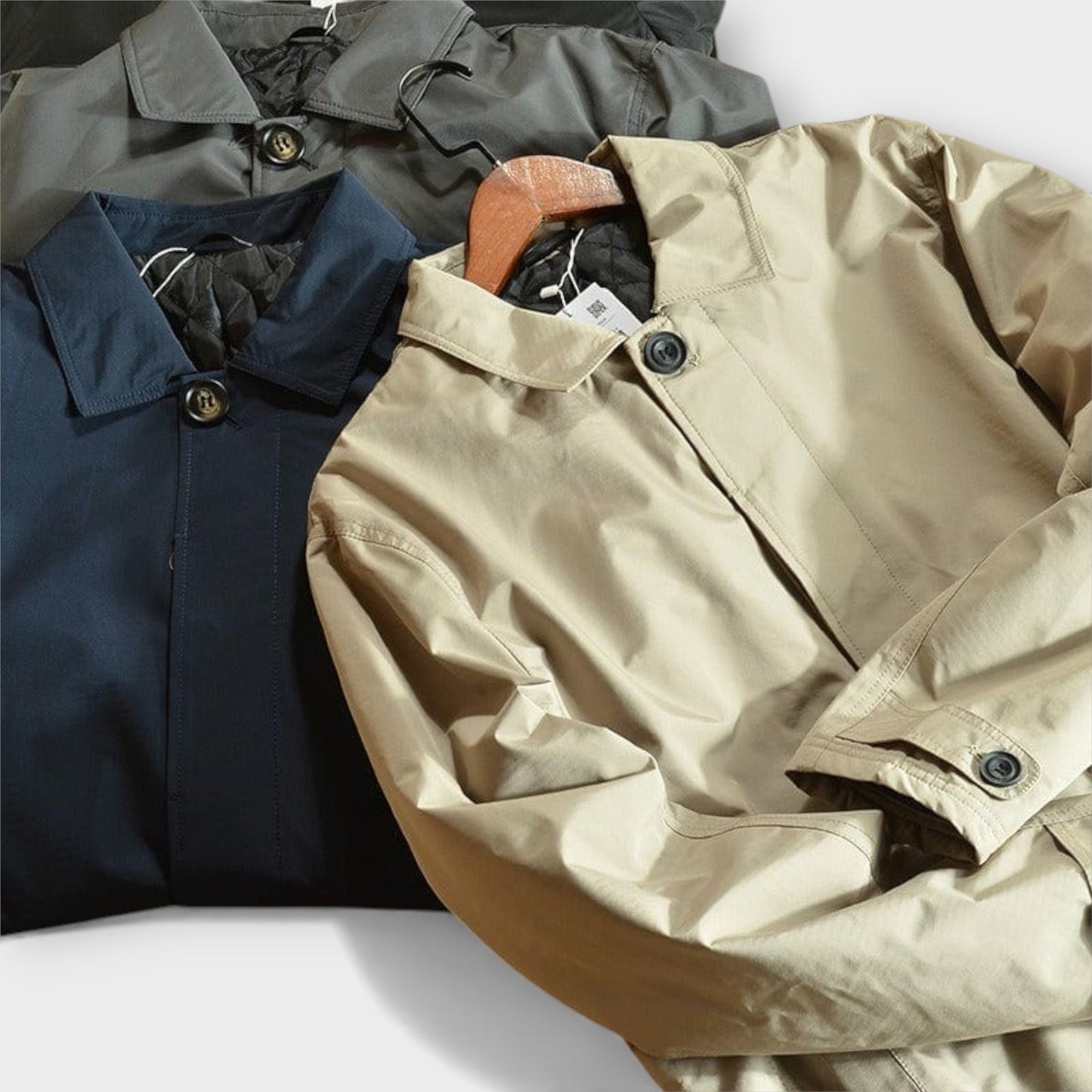 Elegant double-breasted wool coat for men | Arlis -8