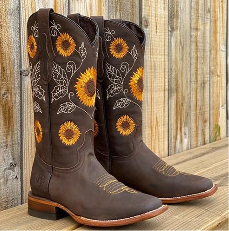 Timeless embroidered heel cowboy boots for women -5