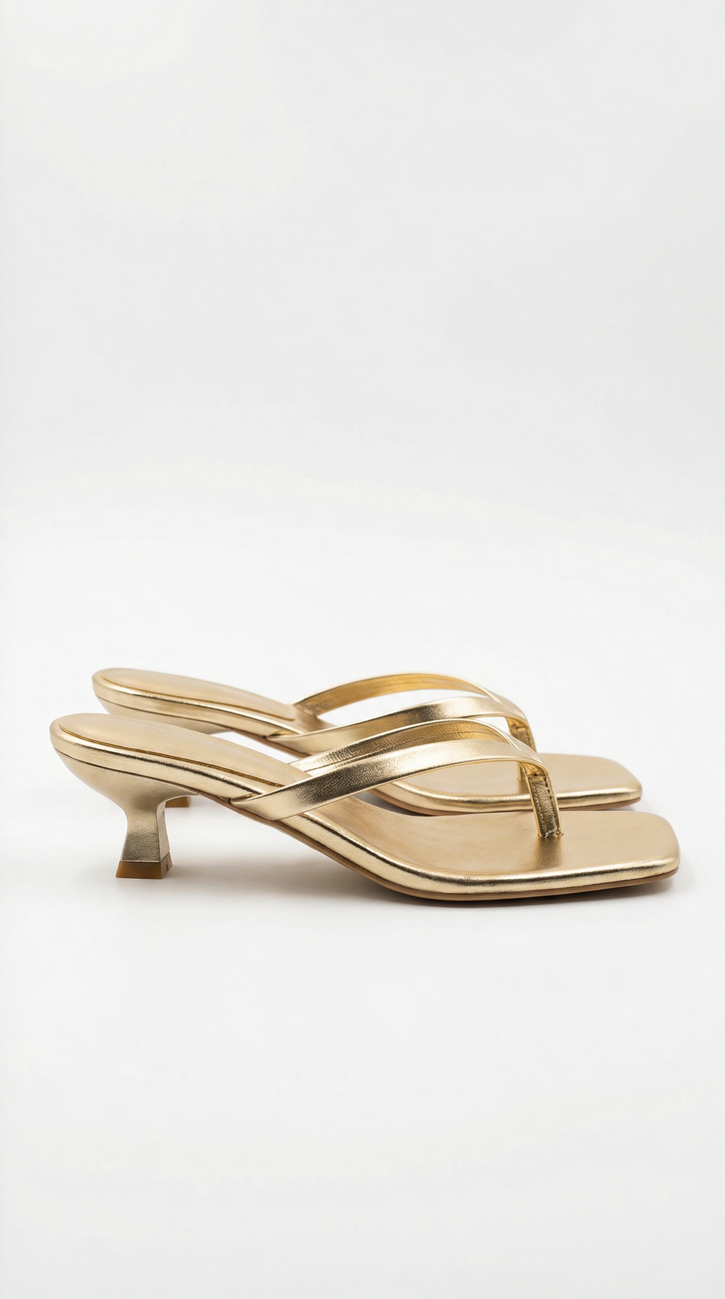 Elegant kitten-heel thong sandals for women | Jessica - 4